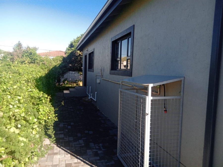 3 Bedroom Property for Sale in Aston Bay Eastern Cape